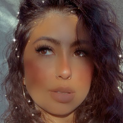 Profile Picture of DevinRose (@missdevyrose) on Twitter