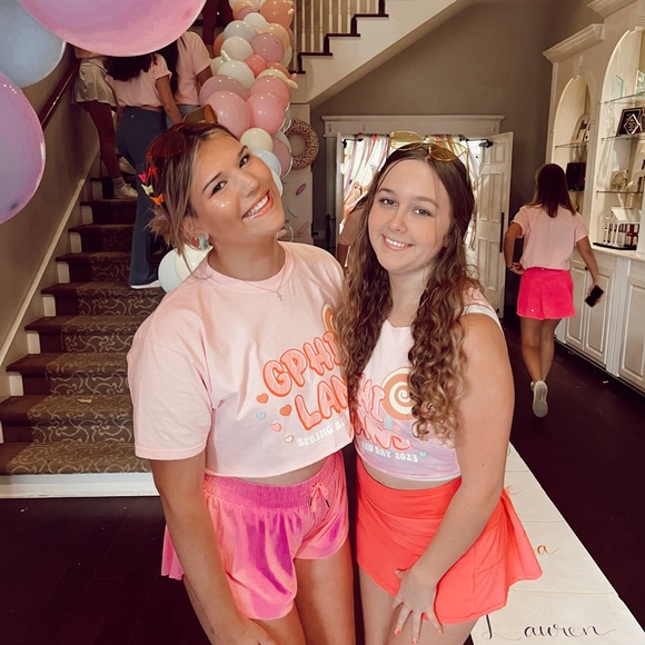 Profile Picture of Piper Bandorick (@piperbandorick) on Poshmark