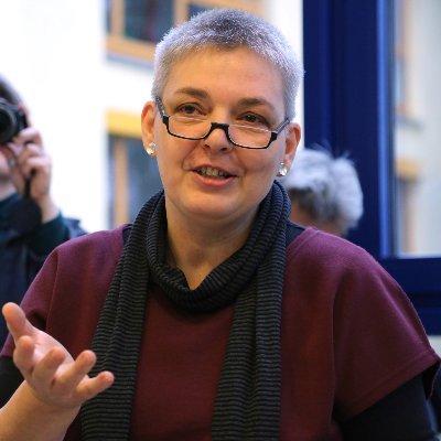 Profile Picture of Astrid Priebs-Tröger (@texturbuero) on Twitter