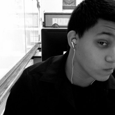 Profile Picture of Renzo (@LorenzoDuran) on Twitter