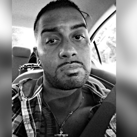 Louis Longobardi - Poshmark Profile Picture of Louis Longobardi (@ljay1989) on Poshmark