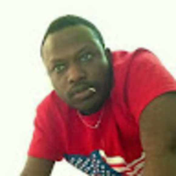 Profile Picture of Alvin Amponsah (@bekingbeking) on Poshmark