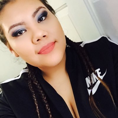 Profile Picture of Hayley  Mcleod (@_hayleymcleod) on Twitter