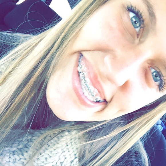 Profile Picture of Jensen Biallas (@jensennn23) on Poshmark