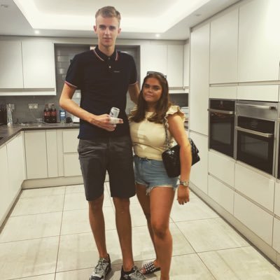 Profile Picture of Chloe Warren (@chlo_warrenx) on Twitter