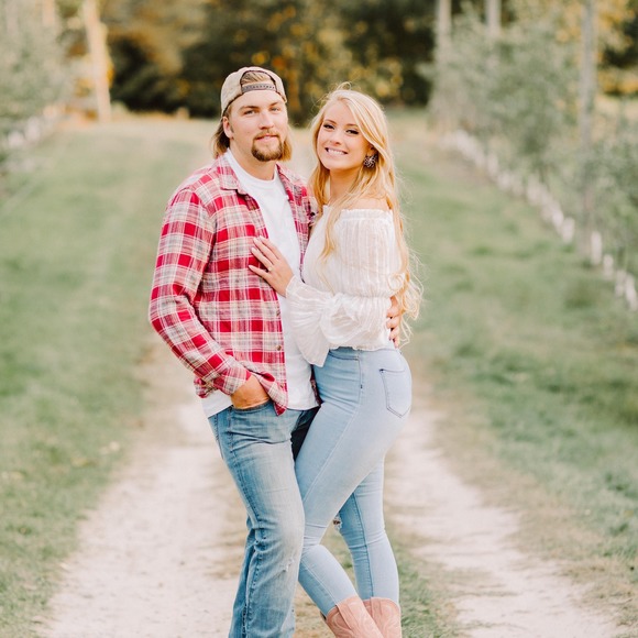 Selyna Vandenberge - Poshmark Profile Picture of Selyna Vandenberge (@selynavdb) on Poshmark