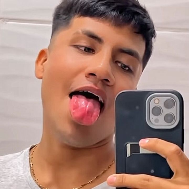 Profile Picture of MichellRevoredoOficial (@michellrevoredo_oficial) on Tiktok