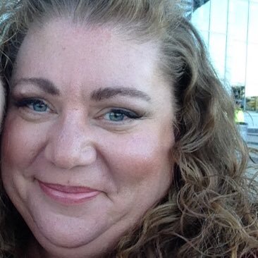Profile Picture of Lisa Dunnder Burch (@@lisaburch2001) on Twitter