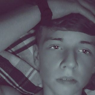 Profile Picture of 🙏🏼 Full Bloom 👣 (@jamesseberry) on Instagram