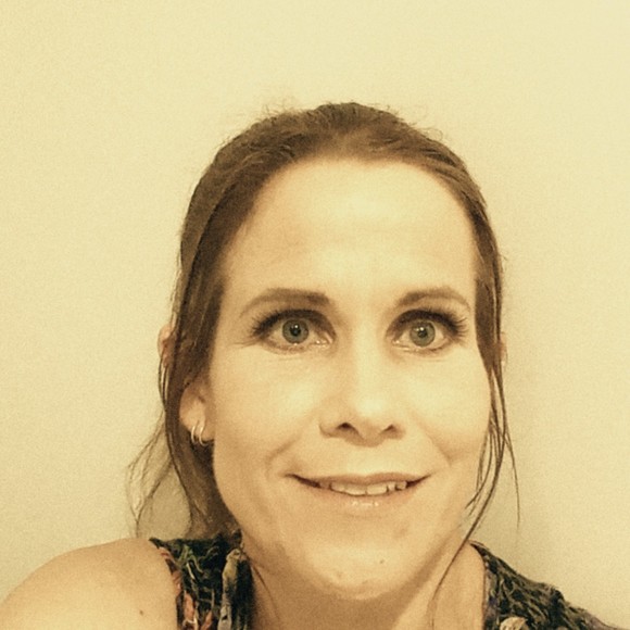 Profile Picture of Nicole Marschke (@namarschke) on Poshmark