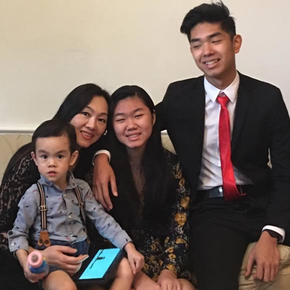 Profile Picture of Tran Le hang (@lehang240175) on Poshmark