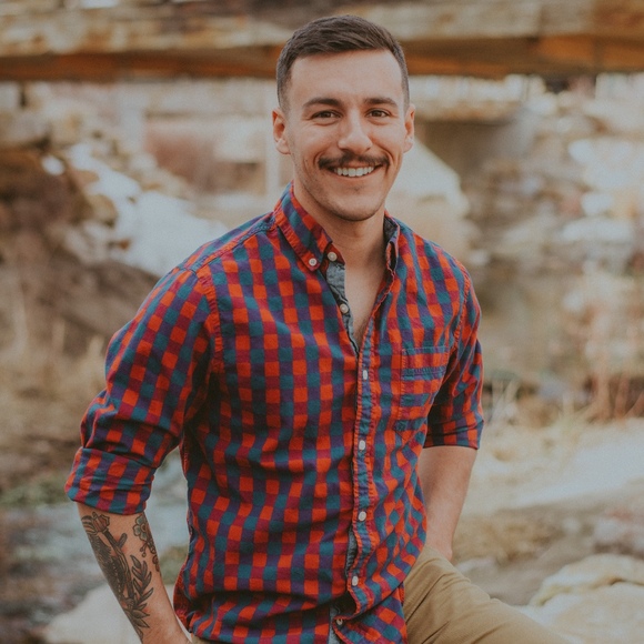 Profile Picture of Dustin Tolleson (@dustintolleson8) on Poshmark