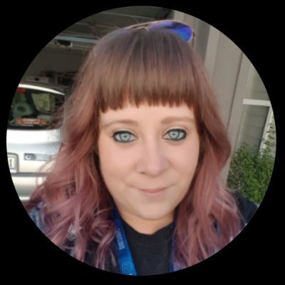 Profile Picture of Lara Berners (@CroftyPickleLaa) on Twitter