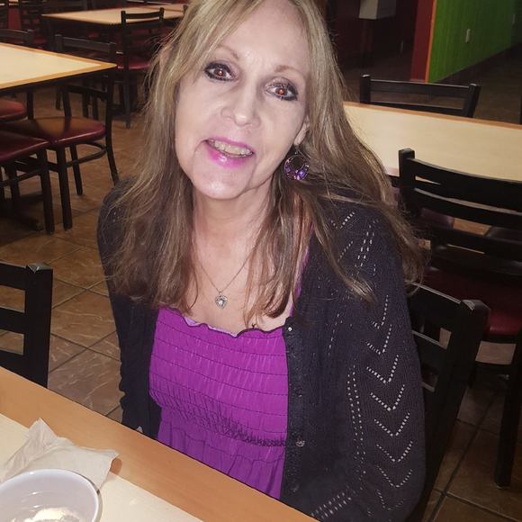 Profile Picture of Nancy Russey (@nance7184) on Poshmark