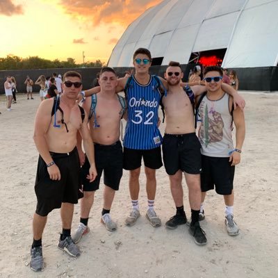 Profile Picture of Nick Greco (@riiNICKulous) on Twitter