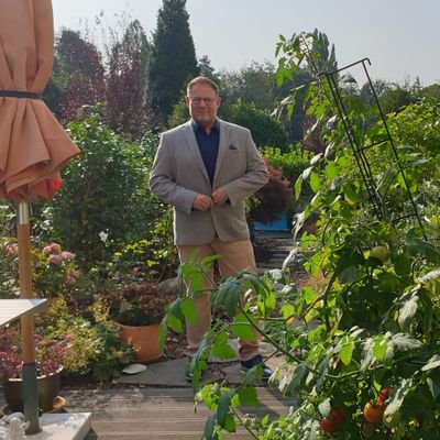 Profile Picture of Georg Stamelos #wirbleibenzuhause (@DocktorDick) on Twitter