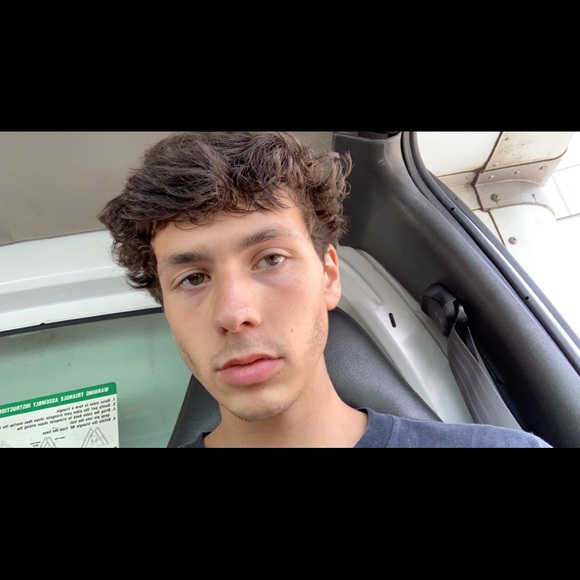 Profile Picture of Jake Goodman (@jakegoodman673) on Poshmark