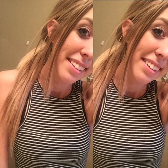 Profile Picture of Danielle Kilian (@dannybobannyyy) on Poshmark