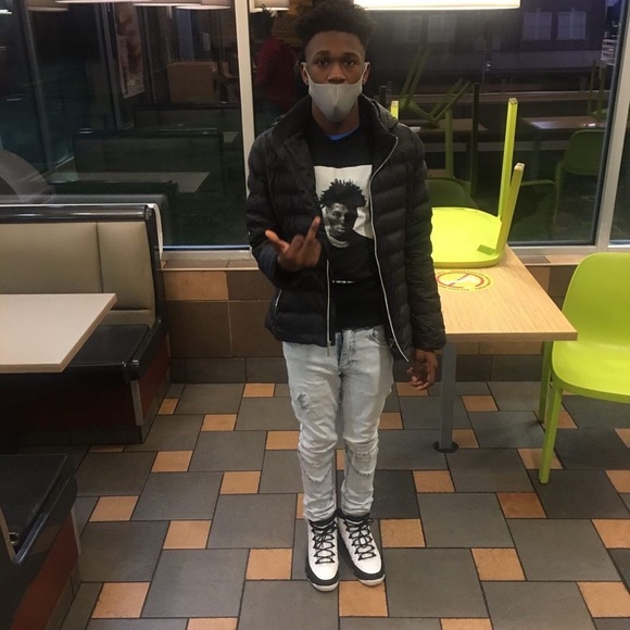 Profile Picture of Omarion Patterson (@omarion_p) on Poshmark