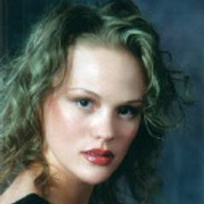 Profile Picture of Jacqueline Long (@Vivian16681) on Twitter