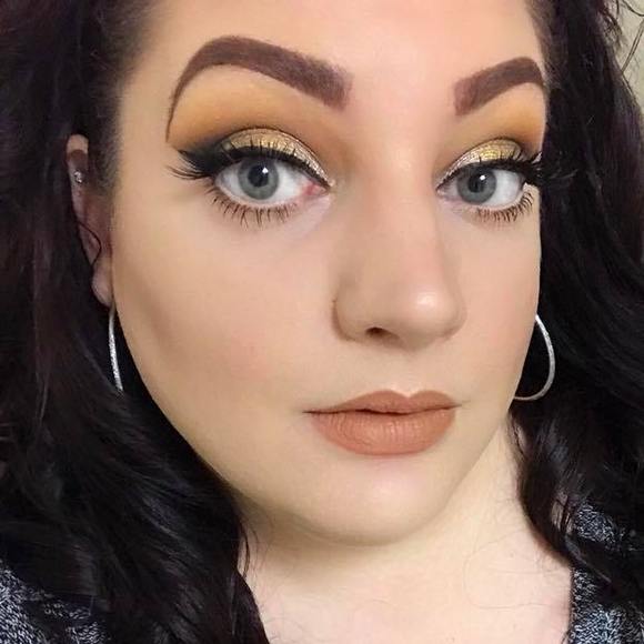Profile Picture of Rebecha Feasel (@rebechafeasel) on Poshmark