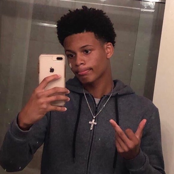 Profile Picture of Matthew Conner (@32703mc) on Poshmark