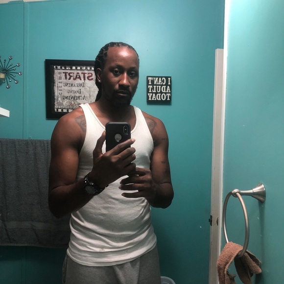 Profile Picture of Christopher Reese (@dreadheadgang1) on Poshmark