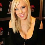 Iris Nazario - Instagram Profile Picture of Iris Nazario (@iris.nazario.1029) on Instagram