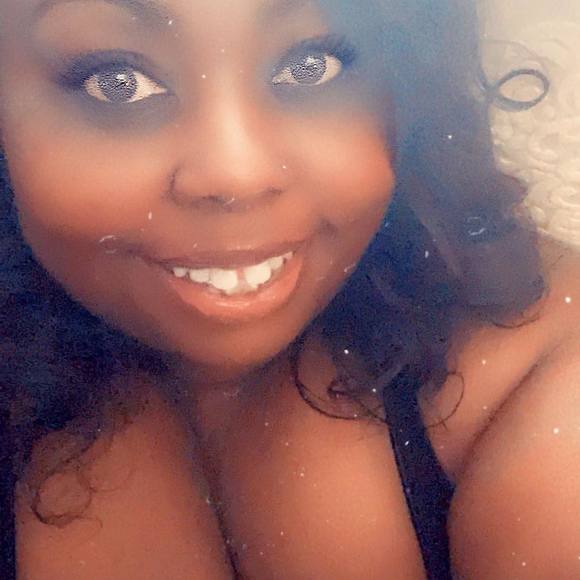 Profile Picture of Sharonda Tigner (@booman1234) on Poshmark