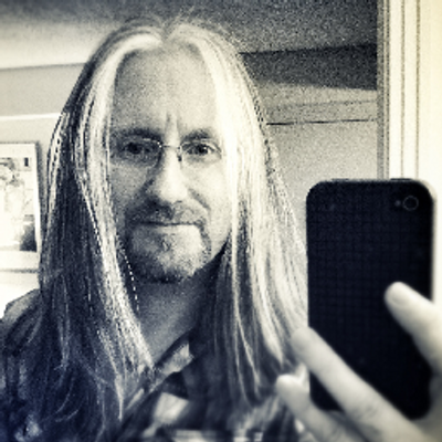 Profile Picture of Dennis Thompson (@DeadAirD) on Twitter