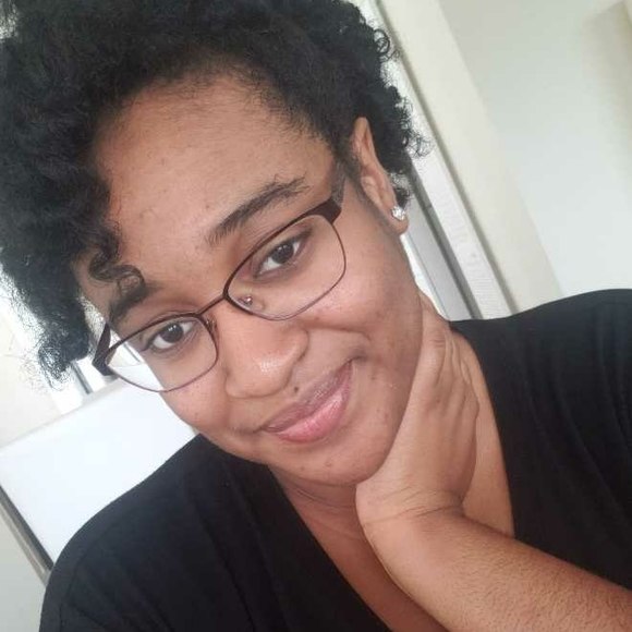 Profile Picture of Marilyn Louis-charles (@marilynlouis208) on Poshmark