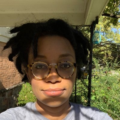 Profile Picture of Elle Perry (@ElleActually) on Twitter