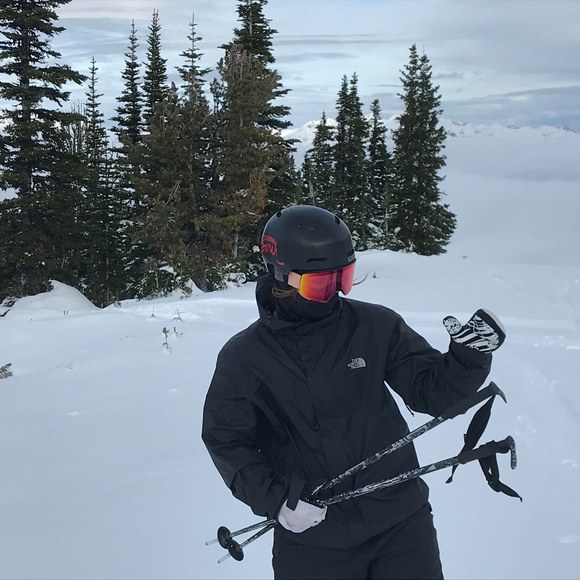 Caoimhe Heavey - Poshmark Profile Picture of Caoimhe Heavey (@caoimheheavey) on Poshmark