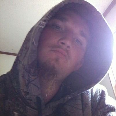 Profile Picture of Brett Andrew Emig (@EmigAndrew) on Twitter