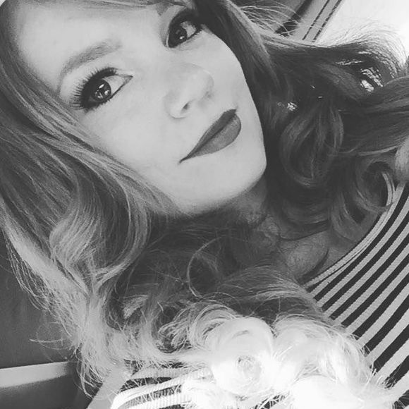 Profile Picture of Audry Sterba (@audrysterba4917) on Poshmark