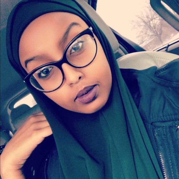 Profile Picture of Amal Yusuf (@amalyusuf) on Poshmark