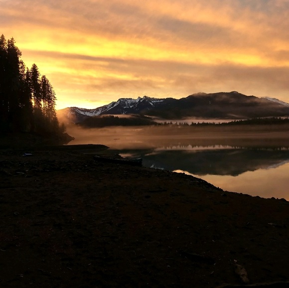 Profile Picture of Anders Botterill (@anders20v) on Poshmark