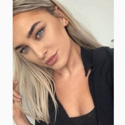 Profile Picture of Jade 🖤 (@JadexLock) on Twitter