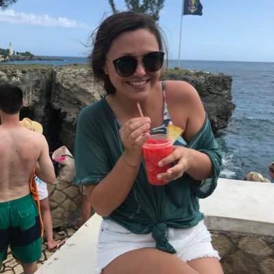 Profile Picture of Anne Bailey Peyton (@anne_bpeyton) on Twitter