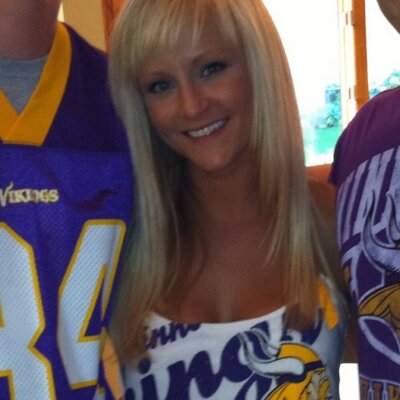 Profile Picture of Hayley Jeannette (@HayleyJeannette) on Twitter