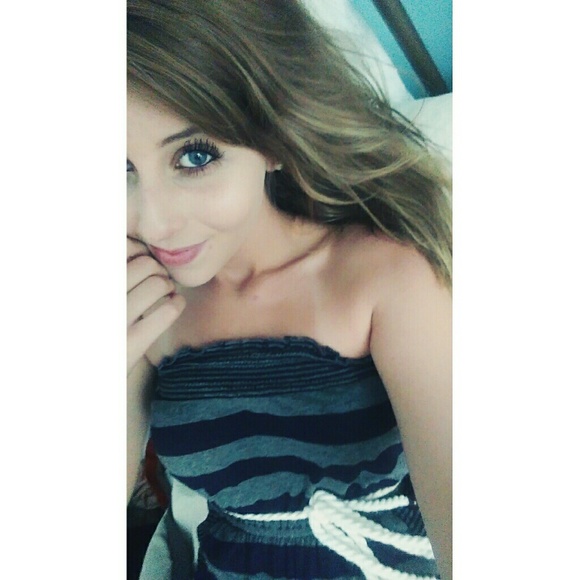 Profile Picture of Autumn Casucci (@autumncasucciii) on Poshmark