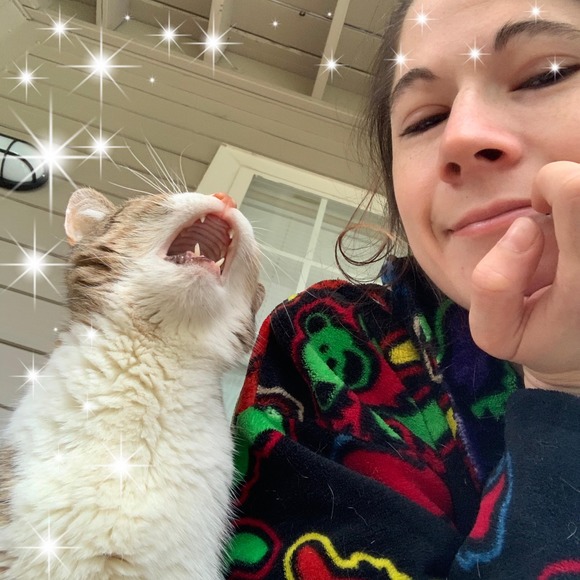 Profile Picture of Clarissa Cloud (@clarissacloud) on Poshmark