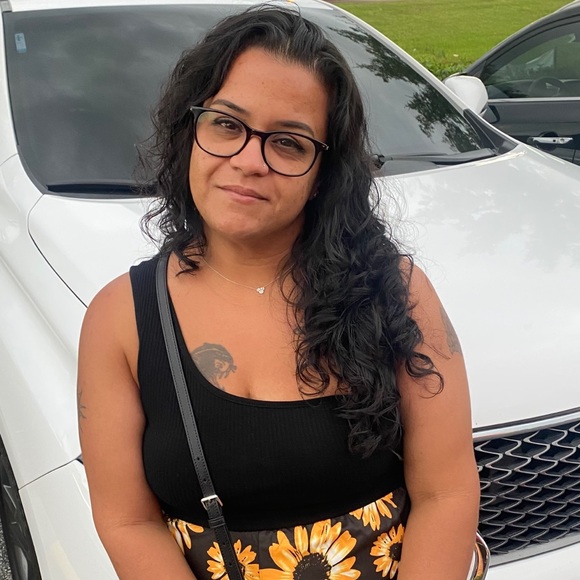 Nancy De hoyos - Poshmark Profile Picture of Nancy De hoyos (@ndehoyos) on Poshmark