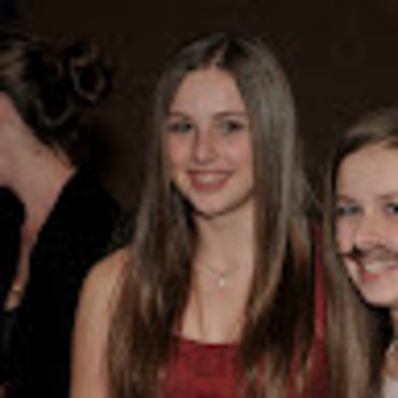 Profile Picture of Maxine Appel (@matopa13) on Poshmark