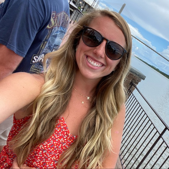 Profile Picture of Makenzie Magnotta (@mmagnotta) on Poshmark