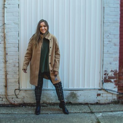 Profile Picture of Anna Lindsey (@amlindss) on Twitter