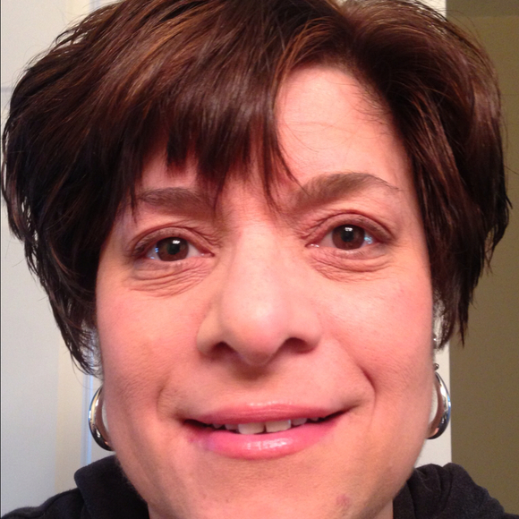 Profile Picture of Sandy Fonash (@sandyf901) on Poshmark