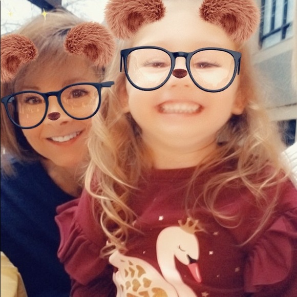 Profile Picture of Crystal Fidazzo (@crystalfidazzo) on Poshmark