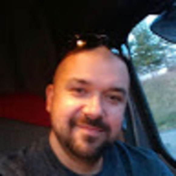 Profile Picture of Kristopher Kitner (@kkitner) on Poshmark
