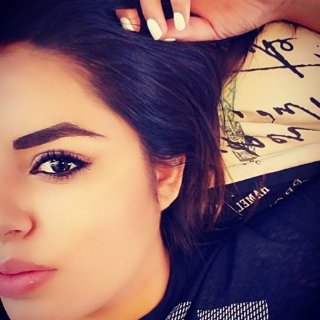 Profile Picture of Julia Leos (@Julialeos1) on Twitter